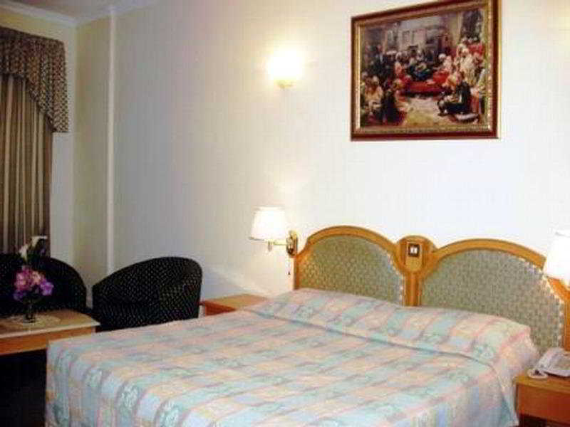 Comfort Inn Hotel Deira Dubai Oda fotoğraf